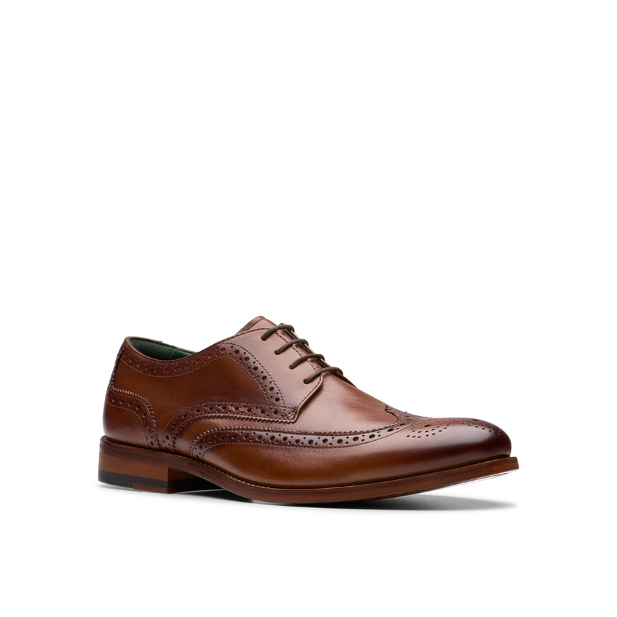 Clarks - Craft James Tip - Mid Tan - Shoes