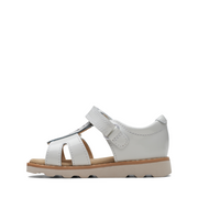 Clarks - Crown Beat T. - White Patent - Sandals