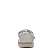 Clarks - Crown Beat T. - White Patent - Sandals