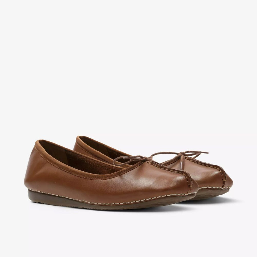Clarks - Freckle Ice - Dark Tan Leather - Shoes