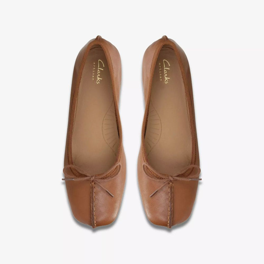 Clarks - Freckle Ice - Dark Tan Leather - Shoes