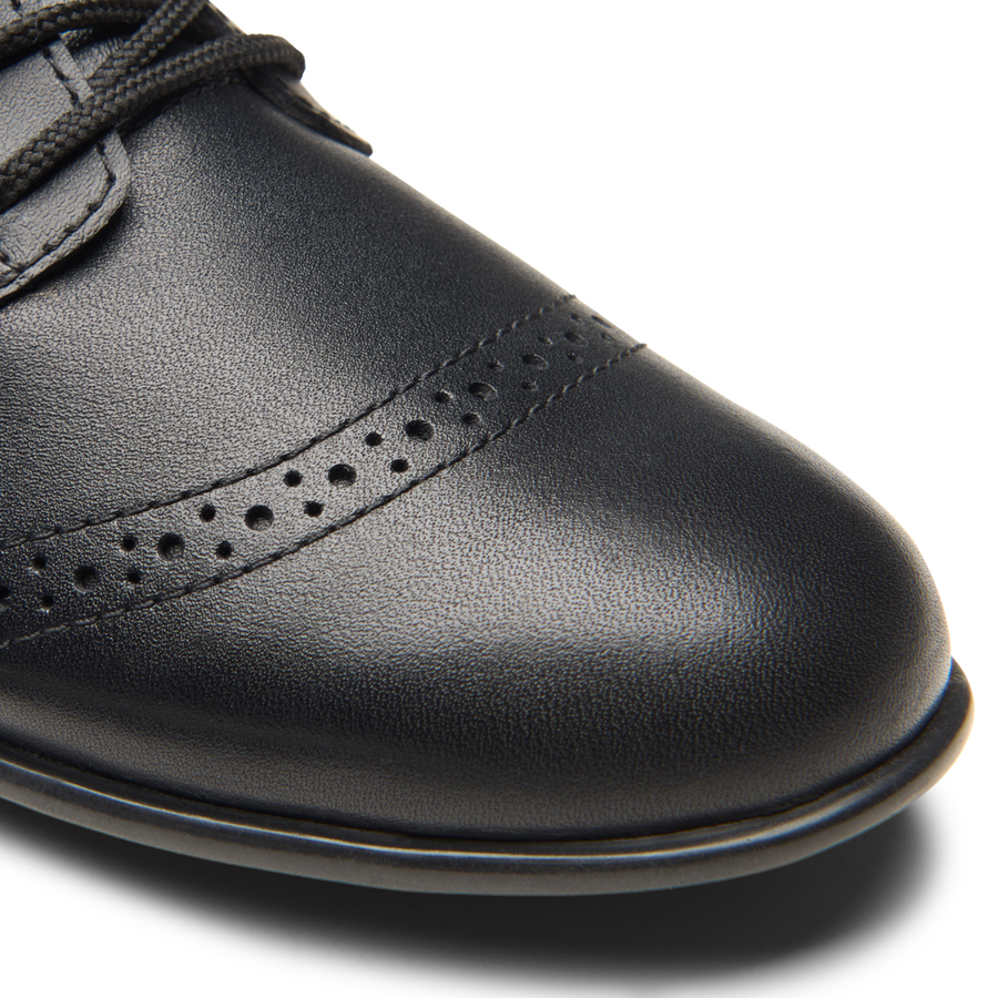 Clarks - FinjaBrogue O. - Black Leather - School Shoes