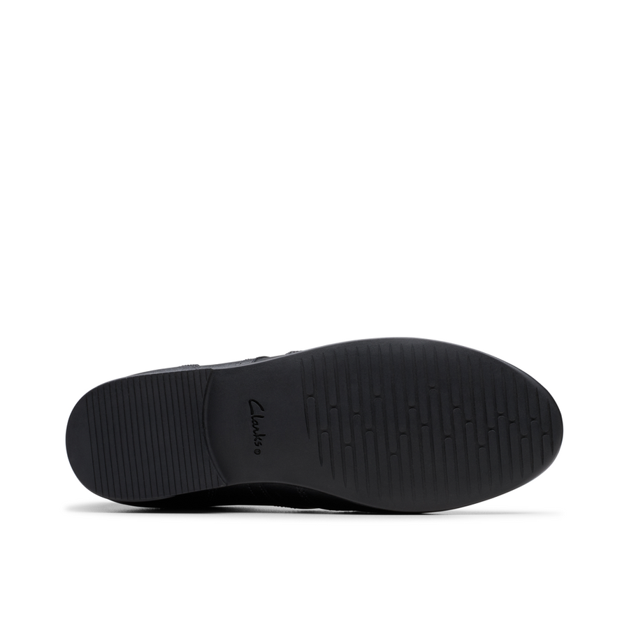 Clarks - Finja Wing Y - Black Leather  - School Shoes