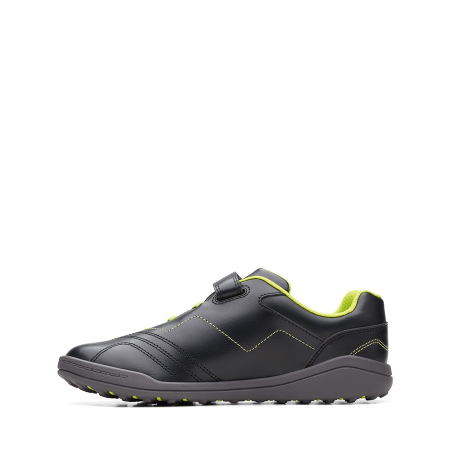 Black clarks online trainers
