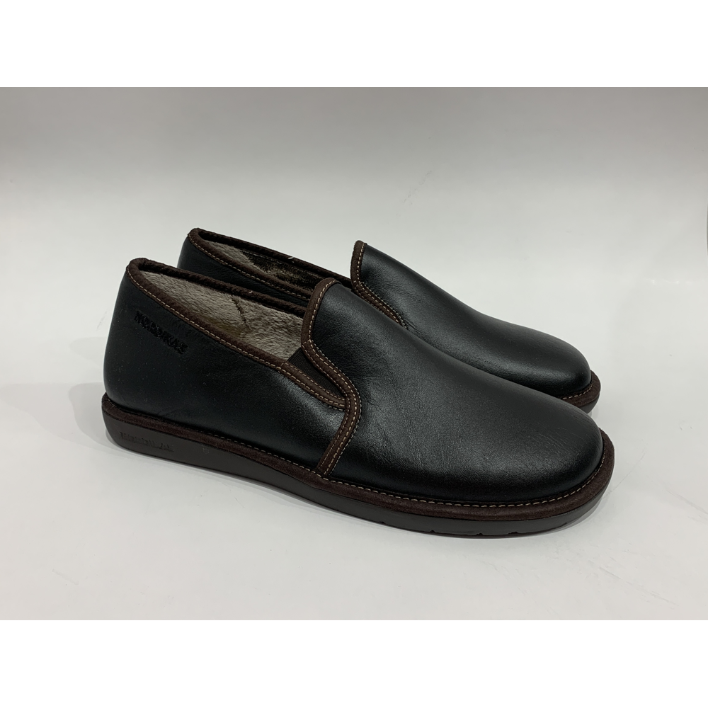 Nordikas Slippers at Gibbs Shoes